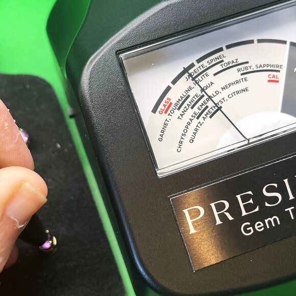 Estate 14K Gold Amethyst Stud Earrings Mexico Hallmarked Lavender Purple Jewelry - Picture 4 of 11